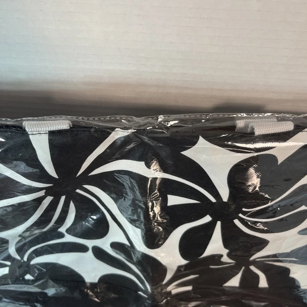 Boscovs Large Reusable Tote Dept Store 20x14 Shopping Bag Black White Floral New